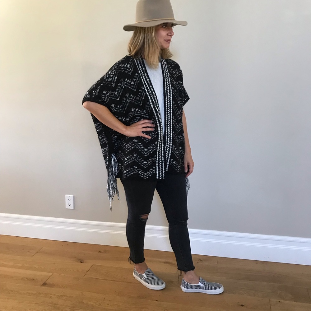 Fringe kimono